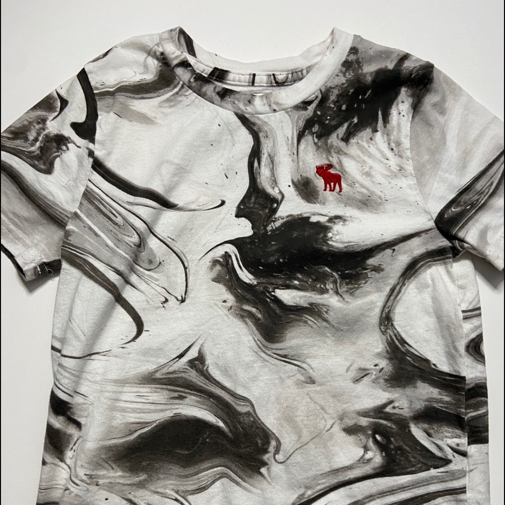 Abercrombie logo short sleeve